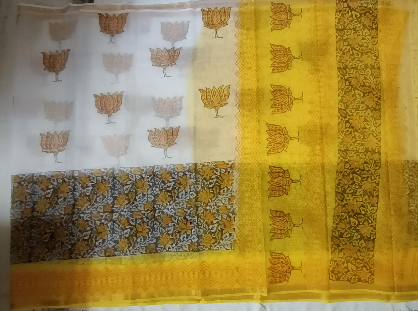 Surya Kamal - Pure Cotton Kota Doria Handblock Lotus Pattern